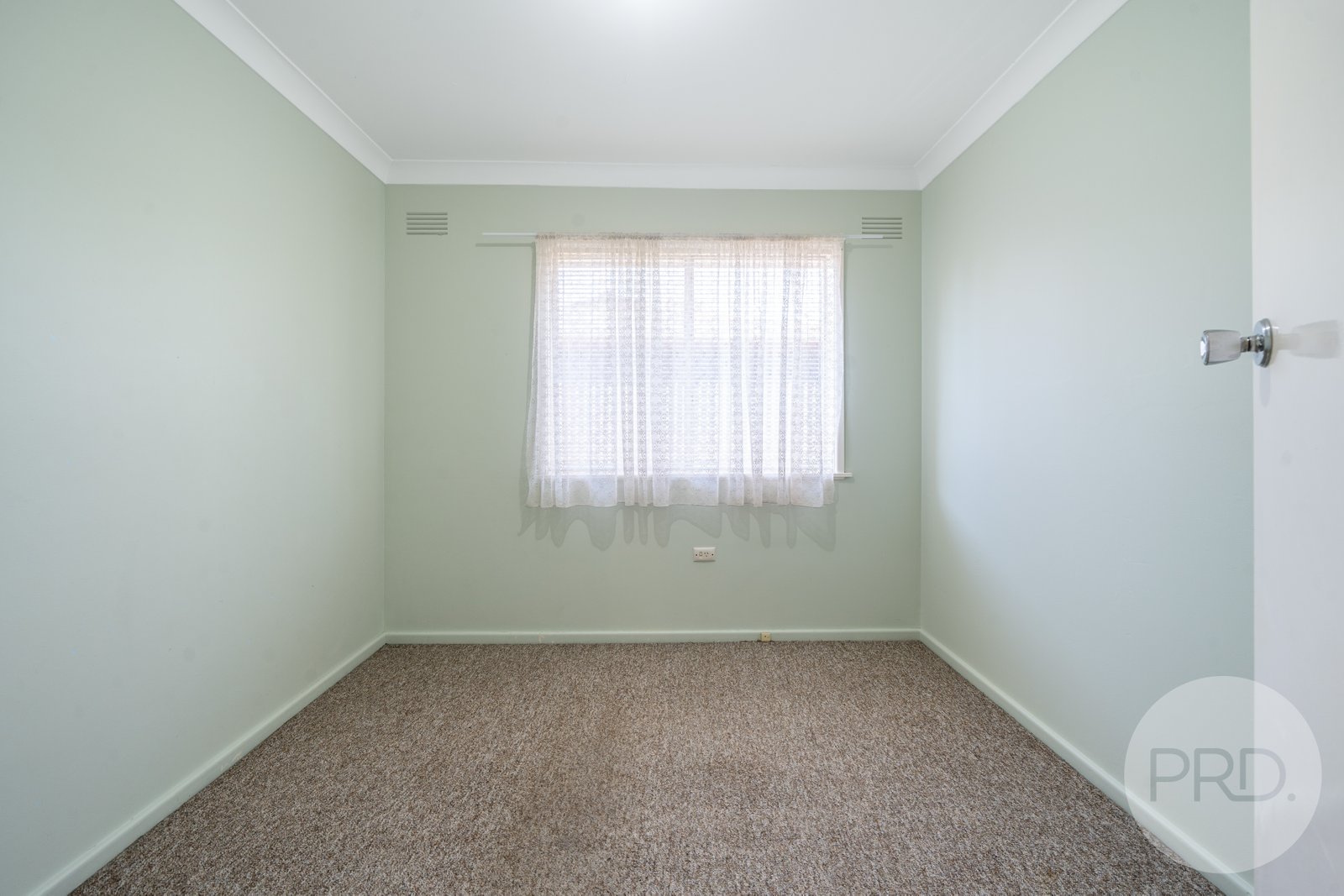 10 Nixon Crescent TOLLAND 5