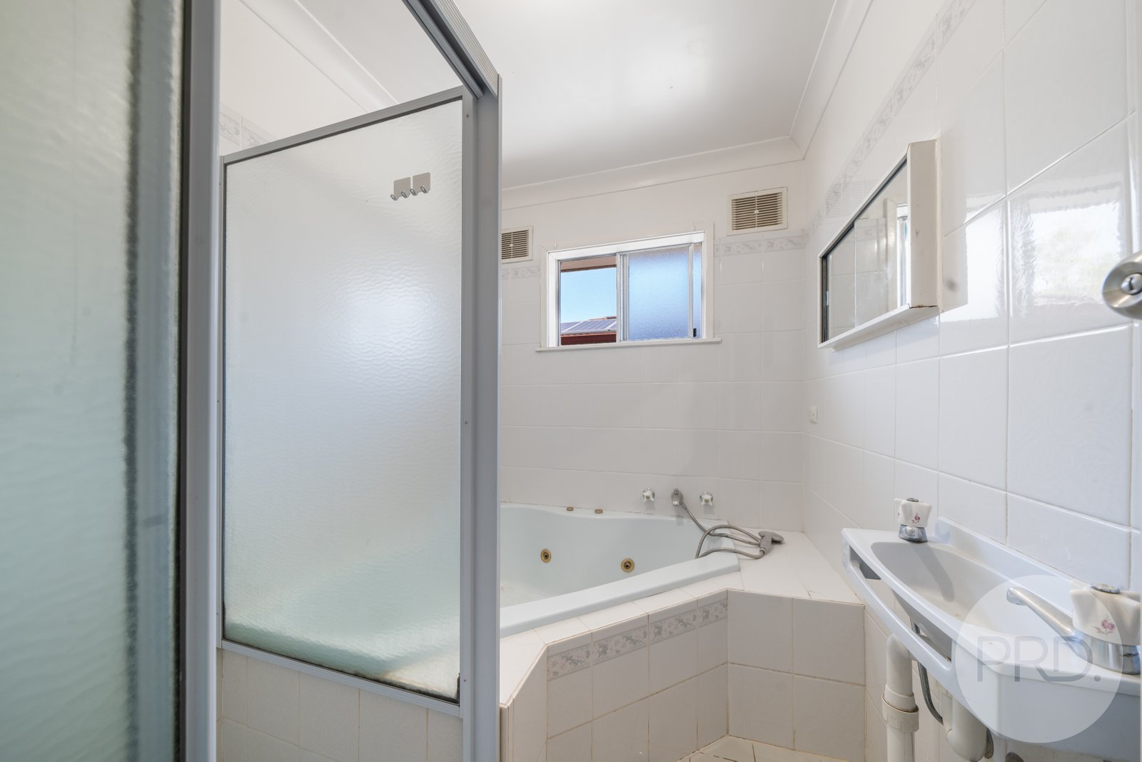 10 Nixon Crescent TOLLAND 7