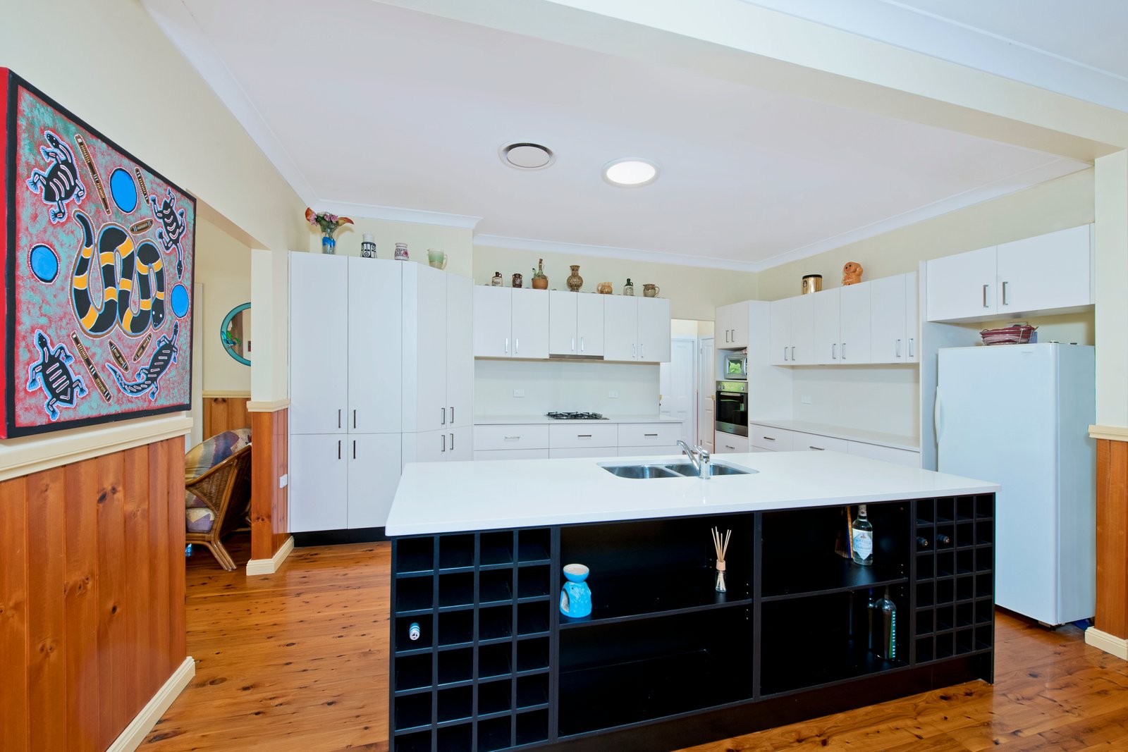 10 Norman Street LAURIETON 3