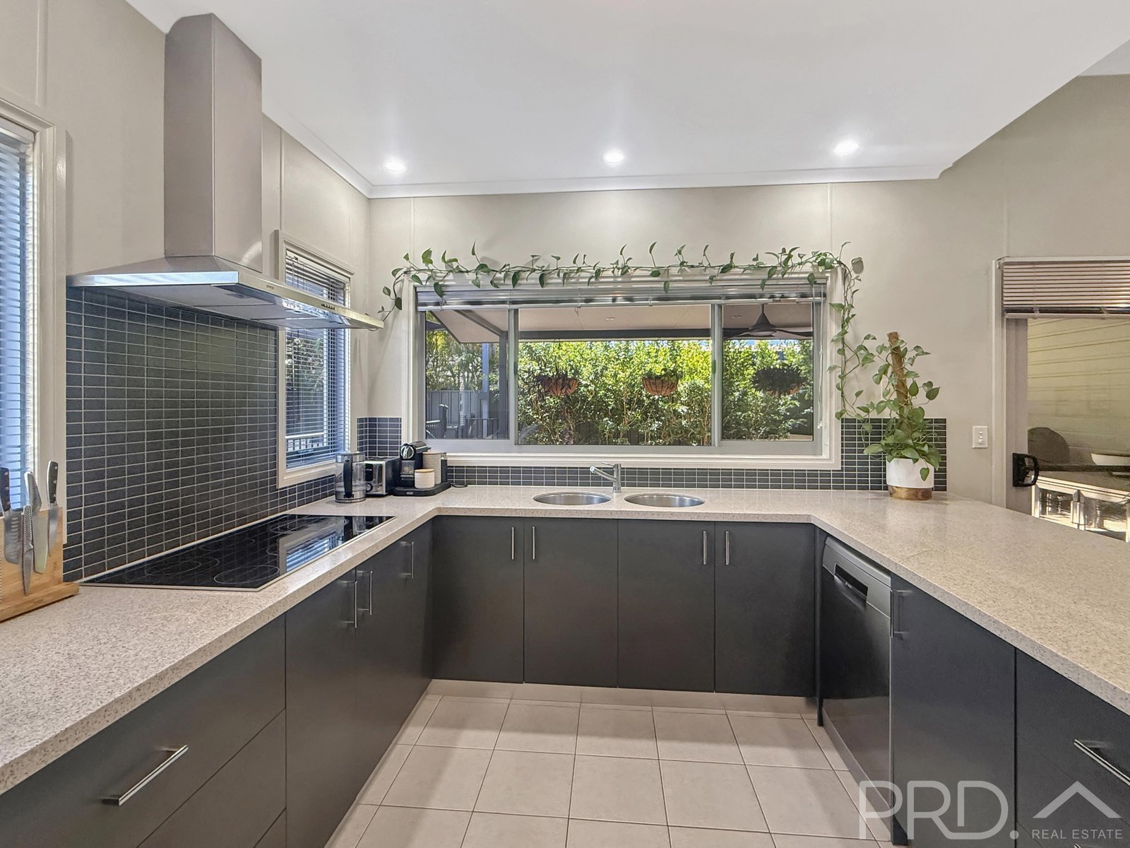 10 Nyumari Street BAYNTON 32