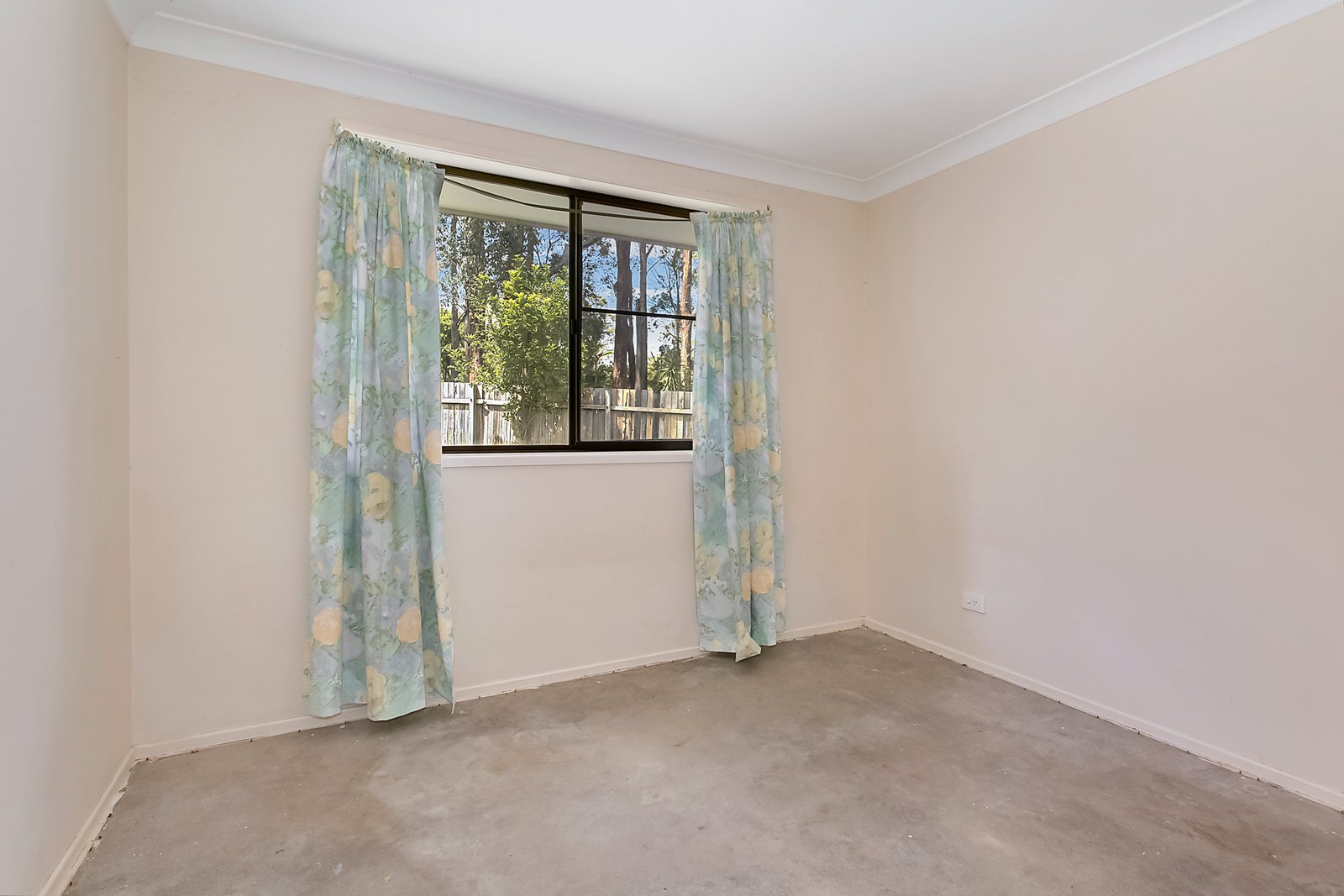 10 Oak Close LAKEWOOD 11