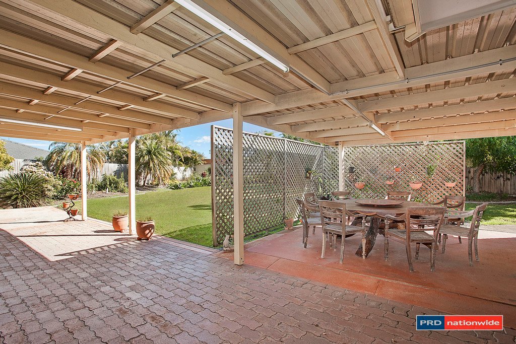 10 Oakland Court BURLEIGH WATERS 2