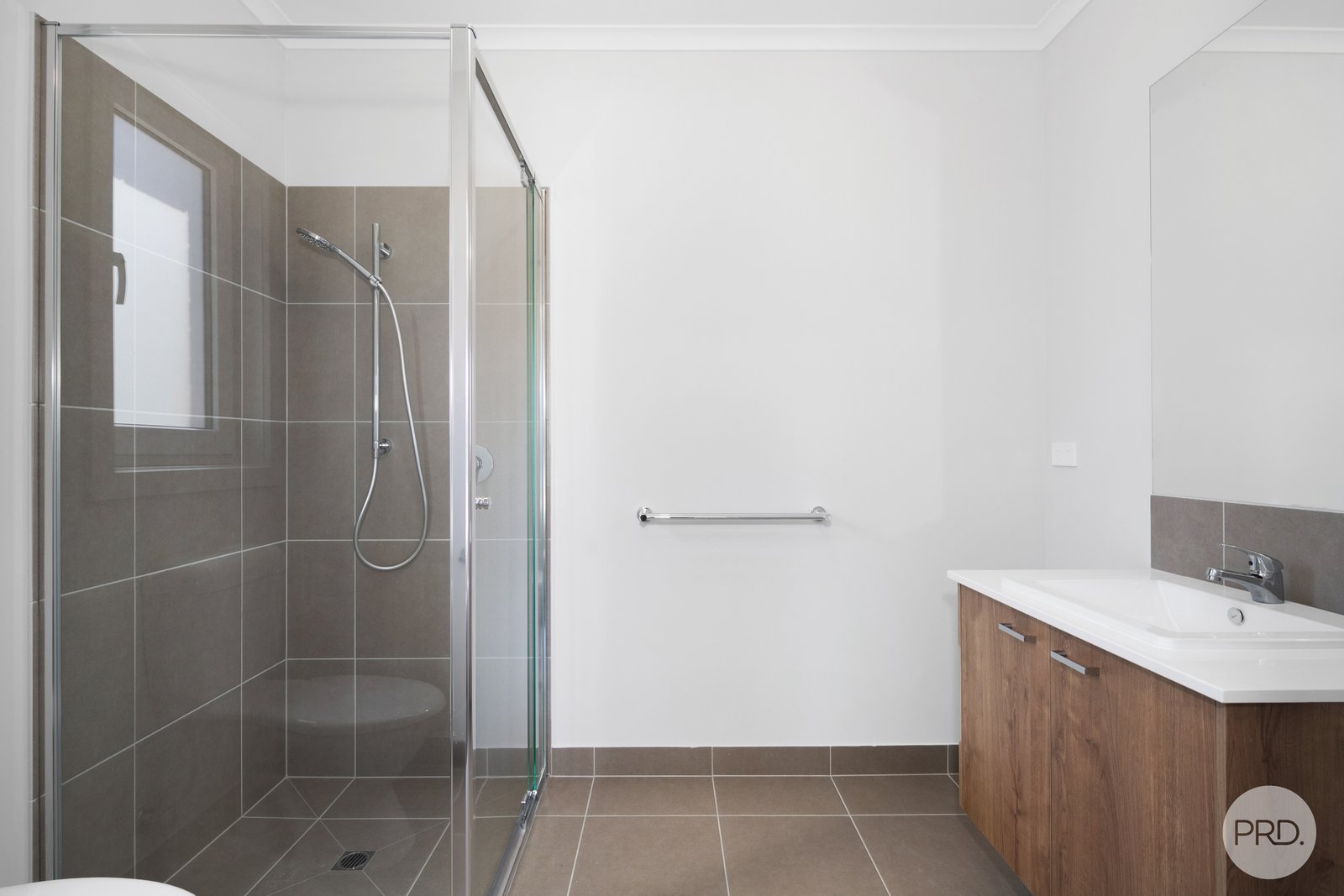 10 Oaktree Lane CRESWICK 3