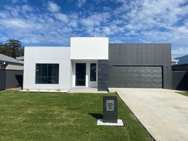 10 Ocean Point Avenue MOONEE BEACH 1