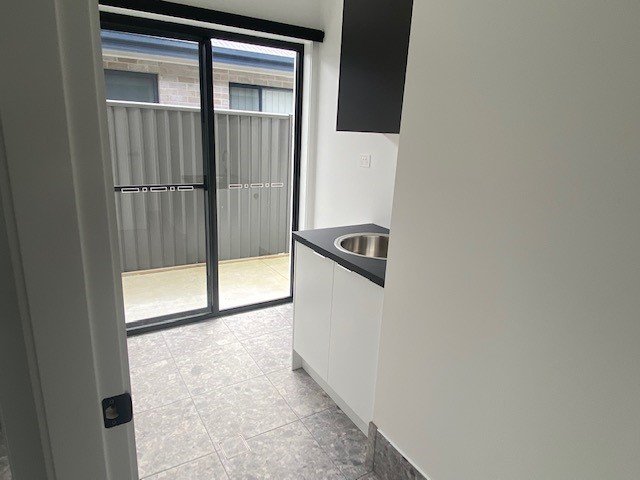 10 Ocean Point Avenue MOONEE BEACH 11
