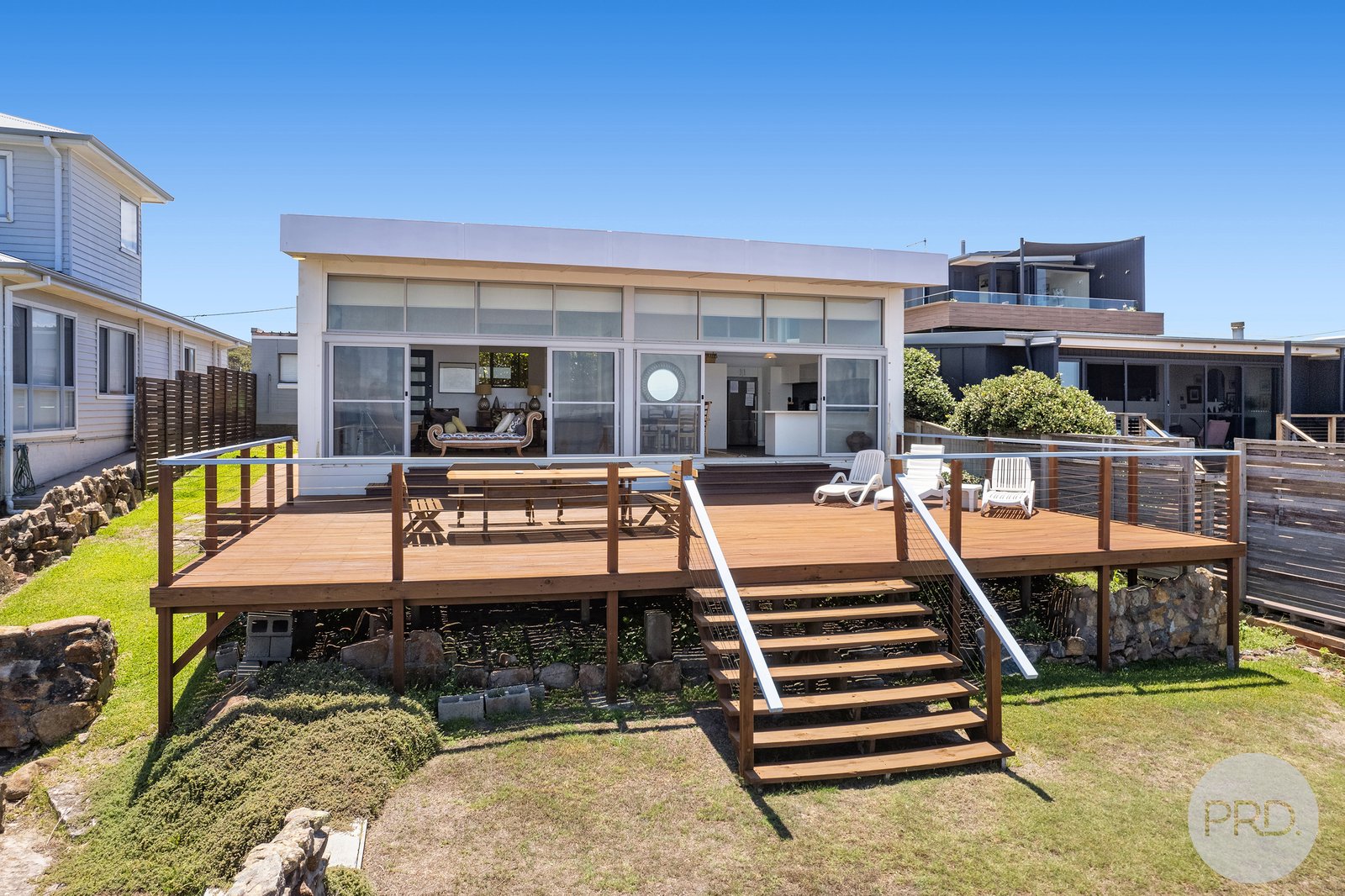 10 Ocean Street FISHERMANS BAY 21