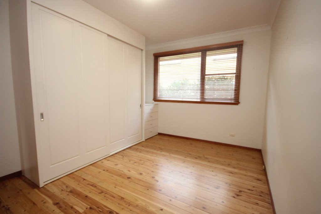 10 Oldham Crescent DOLLS POINT 4