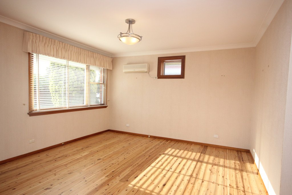 10 Oldham Crescent DOLLS POINT 9