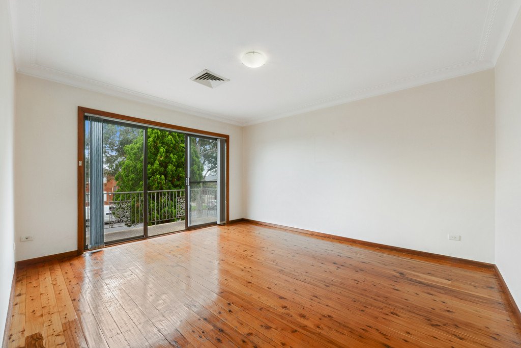 10 Olive Street KINGSGROVE 9