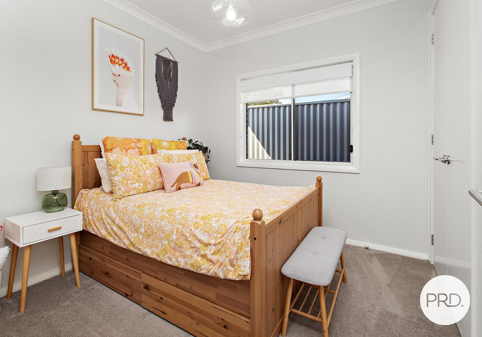 10 Omaroo Place HORSLEY 9