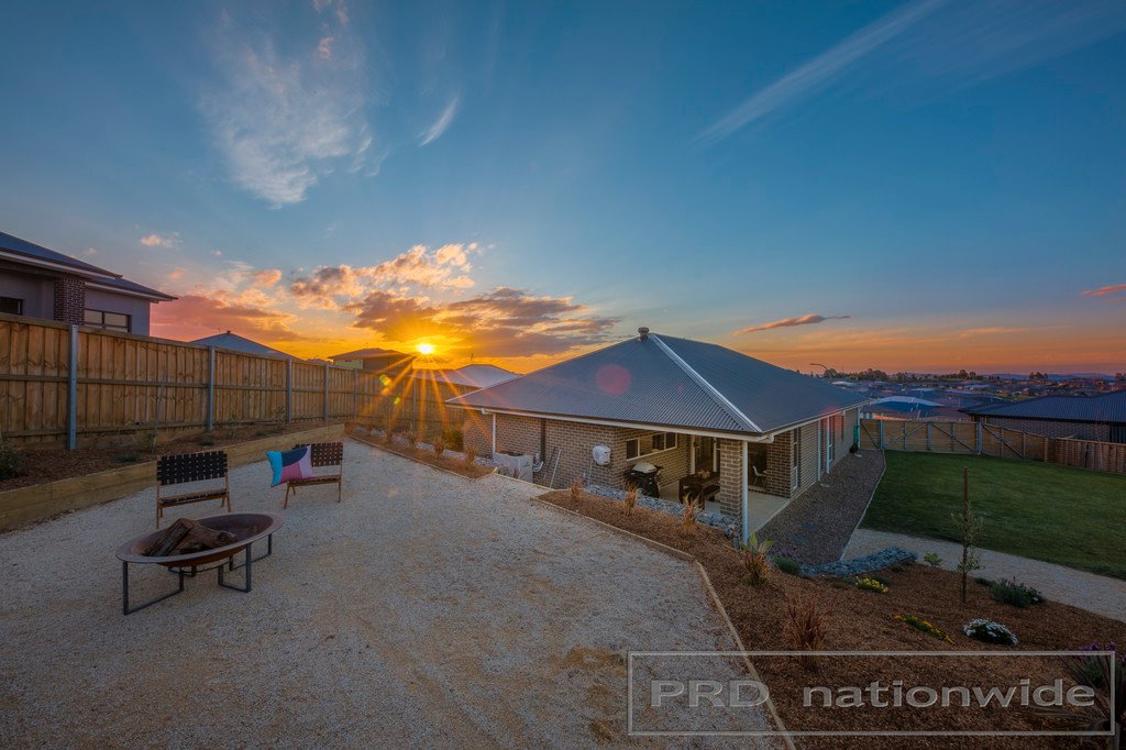 10 Orchard Close GILLIESTON HEIGHTS 1