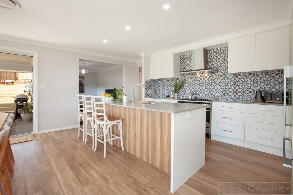 10 Orchard Close GILLIESTON HEIGHTS 6