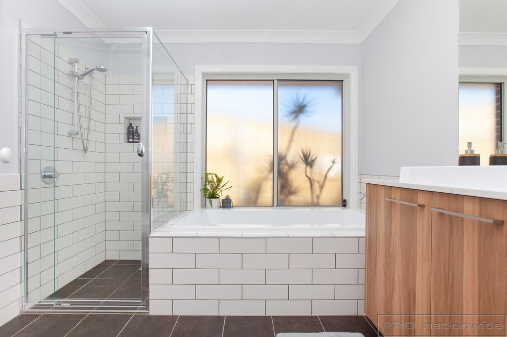 10 Orchard Close GILLIESTON HEIGHTS 11
