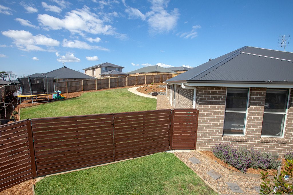 10 Orchard Close GILLIESTON HEIGHTS 19