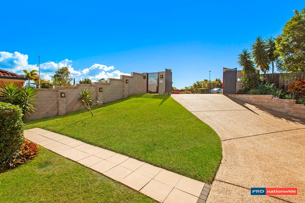 10 Orchna Street BURLEIGH HEADS 3