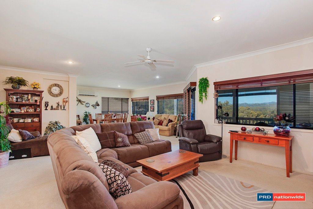 10 Orchna Street BURLEIGH HEADS 6