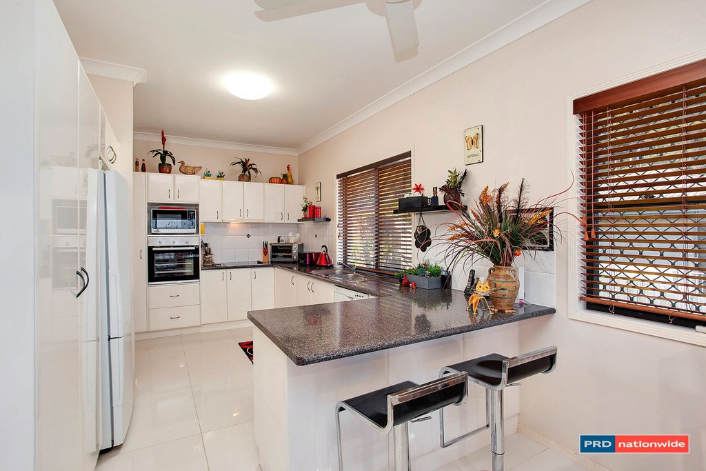 10 Orchna Street BURLEIGH HEADS 7