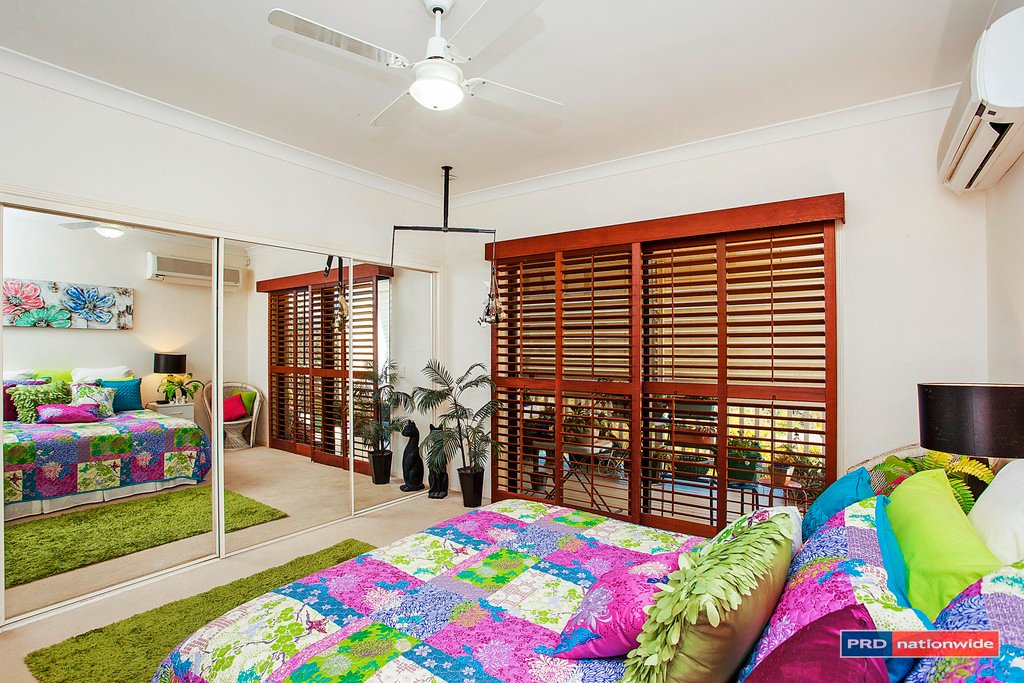 10 Orchna Street BURLEIGH HEADS 11