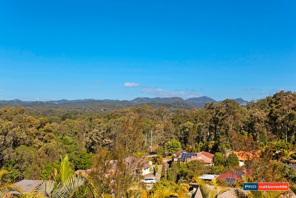 10 Orchna Street BURLEIGH HEADS 17