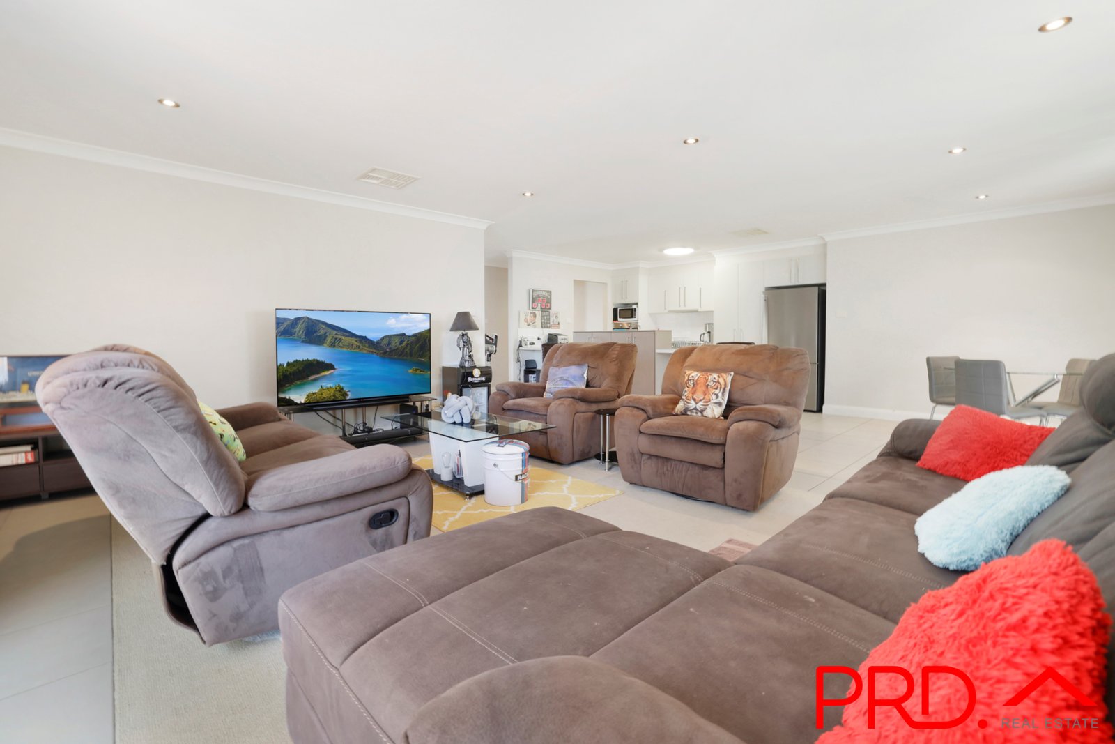 10 Orley Drive TAMWORTH 5