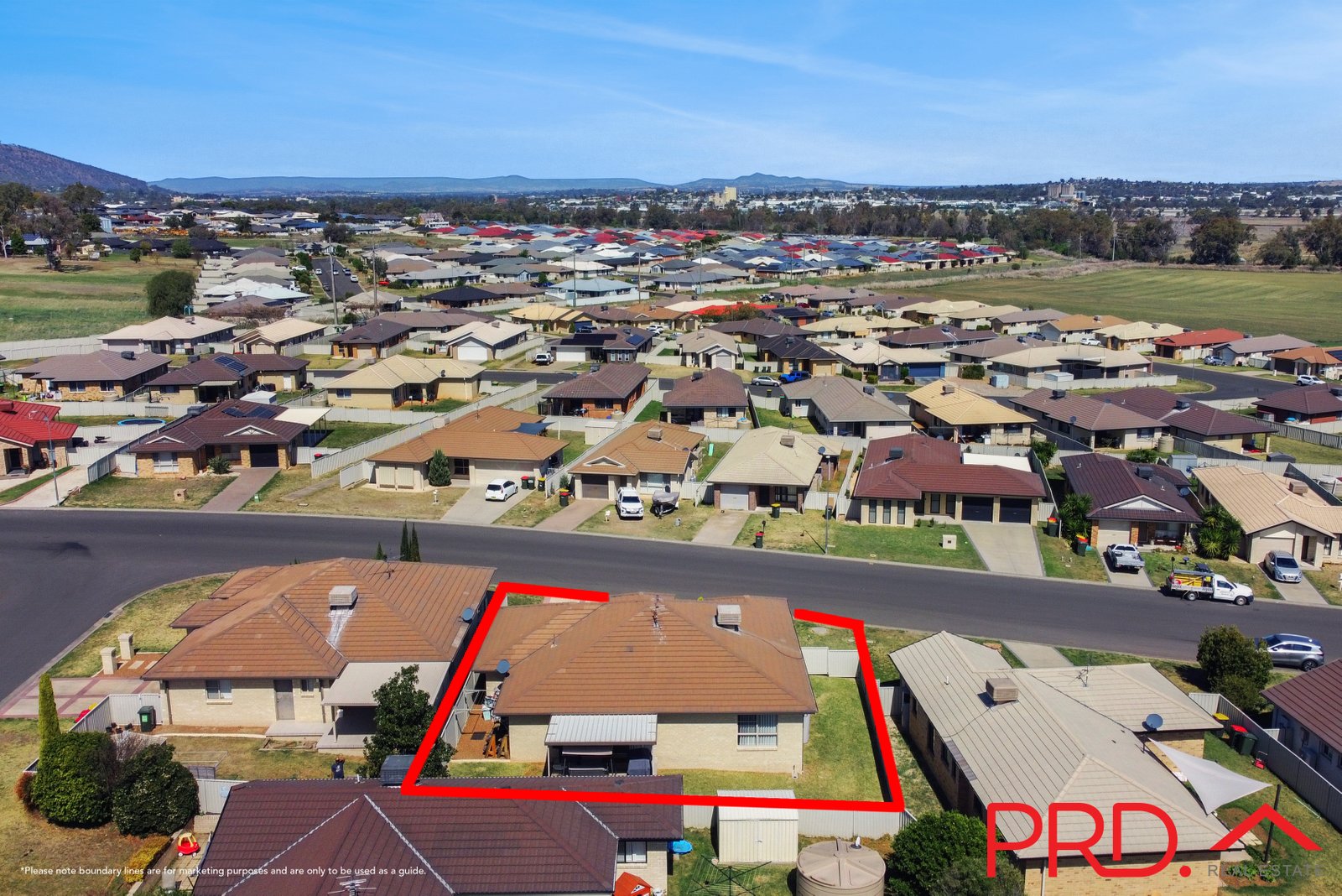 10 Orley Drive TAMWORTH 18
