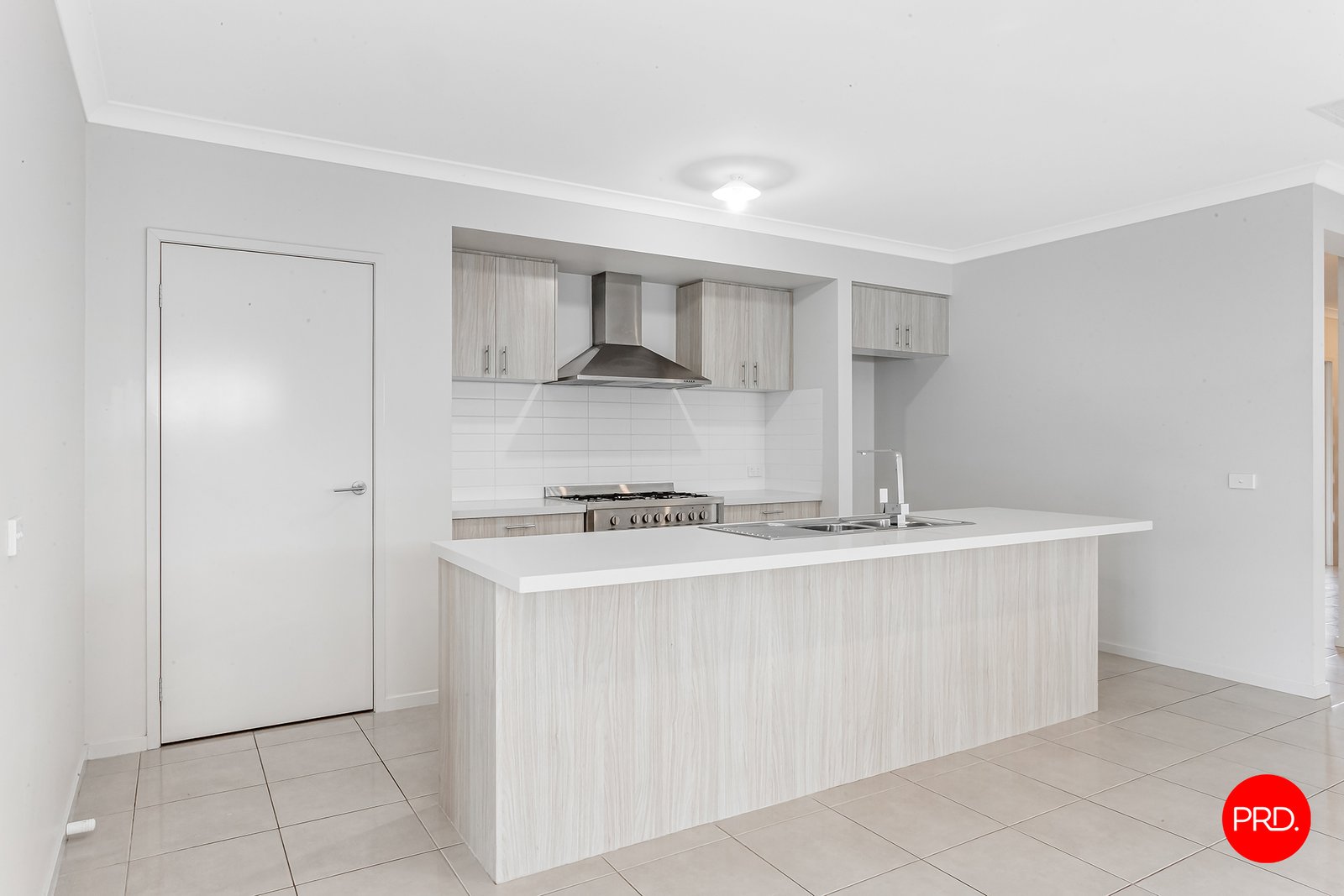 10 Orville Way WHITE HILLS 5