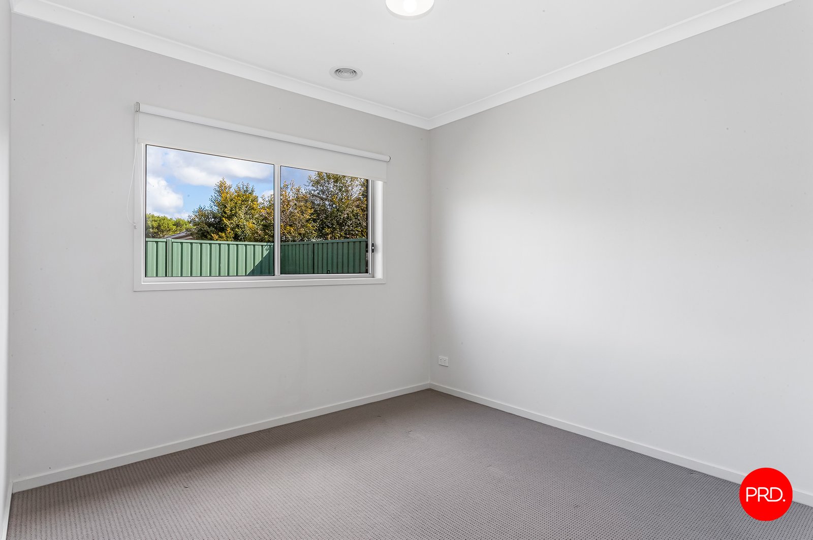 10 Orville Way WHITE HILLS 9