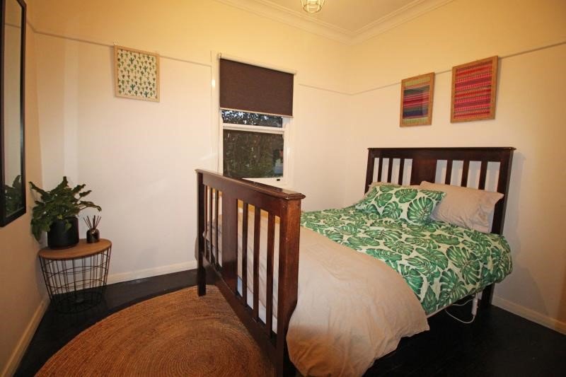 10 Oxley Street TAMWORTH 6