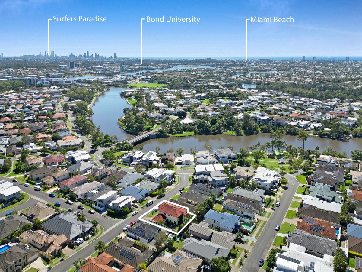 10 Palma Crescent Varsity Lakes 21