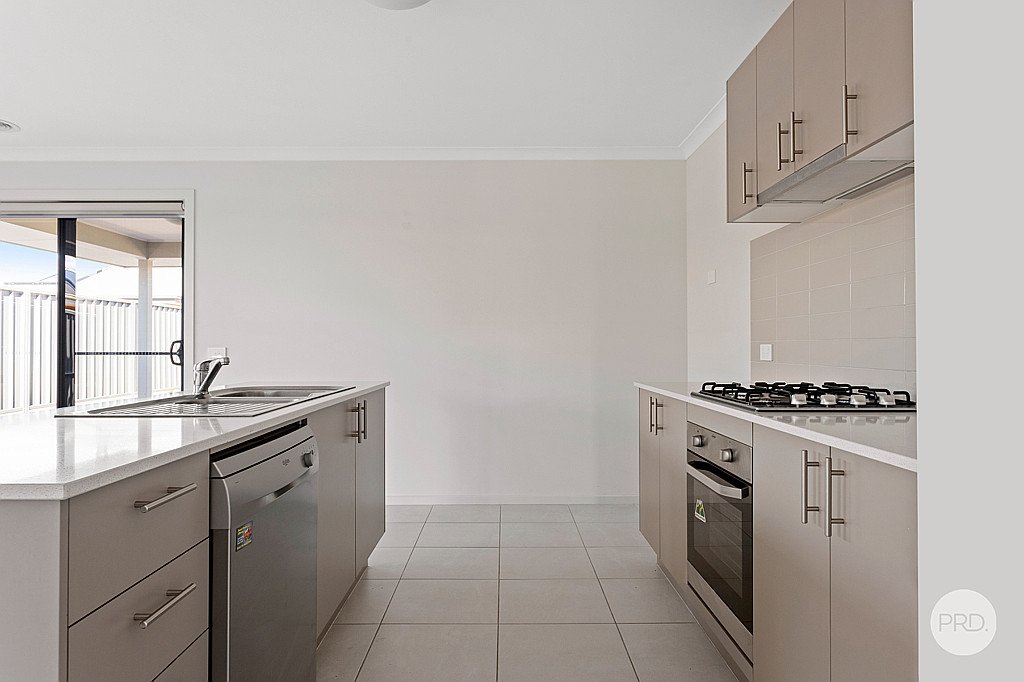 10 Parkview Boulevard HUNTLY 3