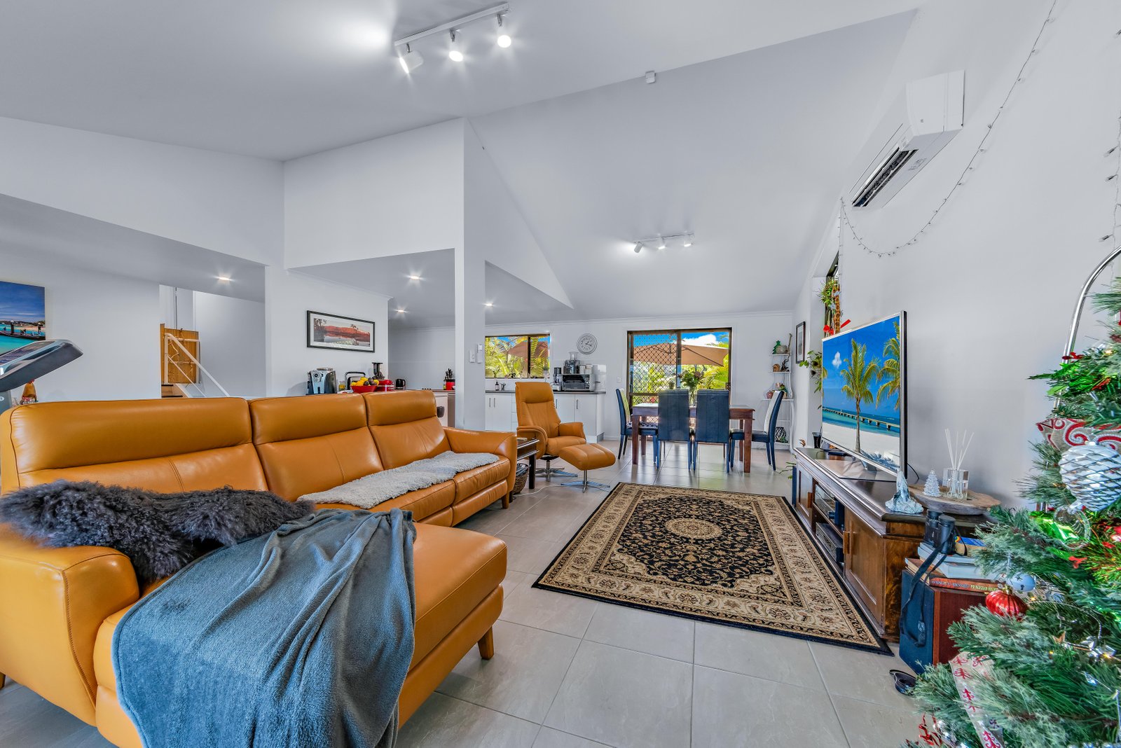 10 Passage Avenue SHUTE HARBOUR 7