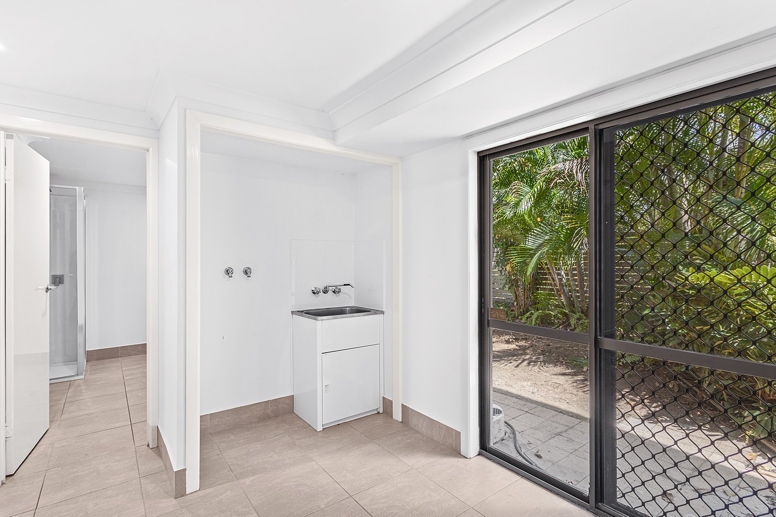 10 Passage Avenue SHUTE HARBOUR 25