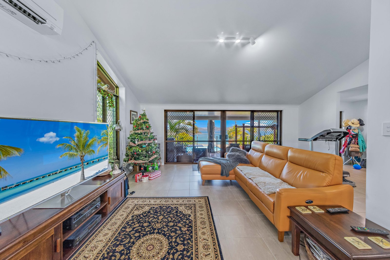 10 Passage Avenue SHUTE HARBOUR 10