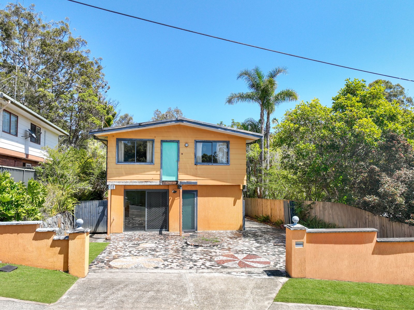 10 Patonga Street ASHMORE 2