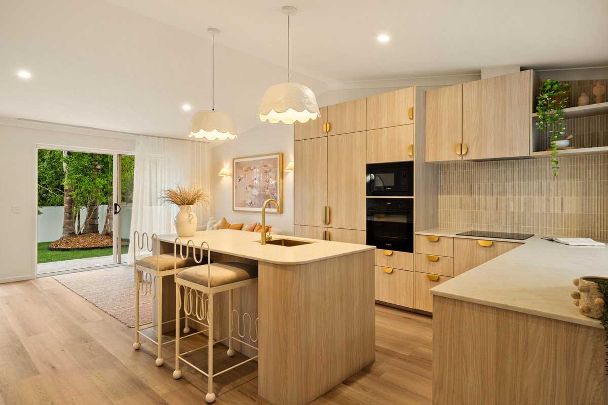 10 Paul Court Carrara 22