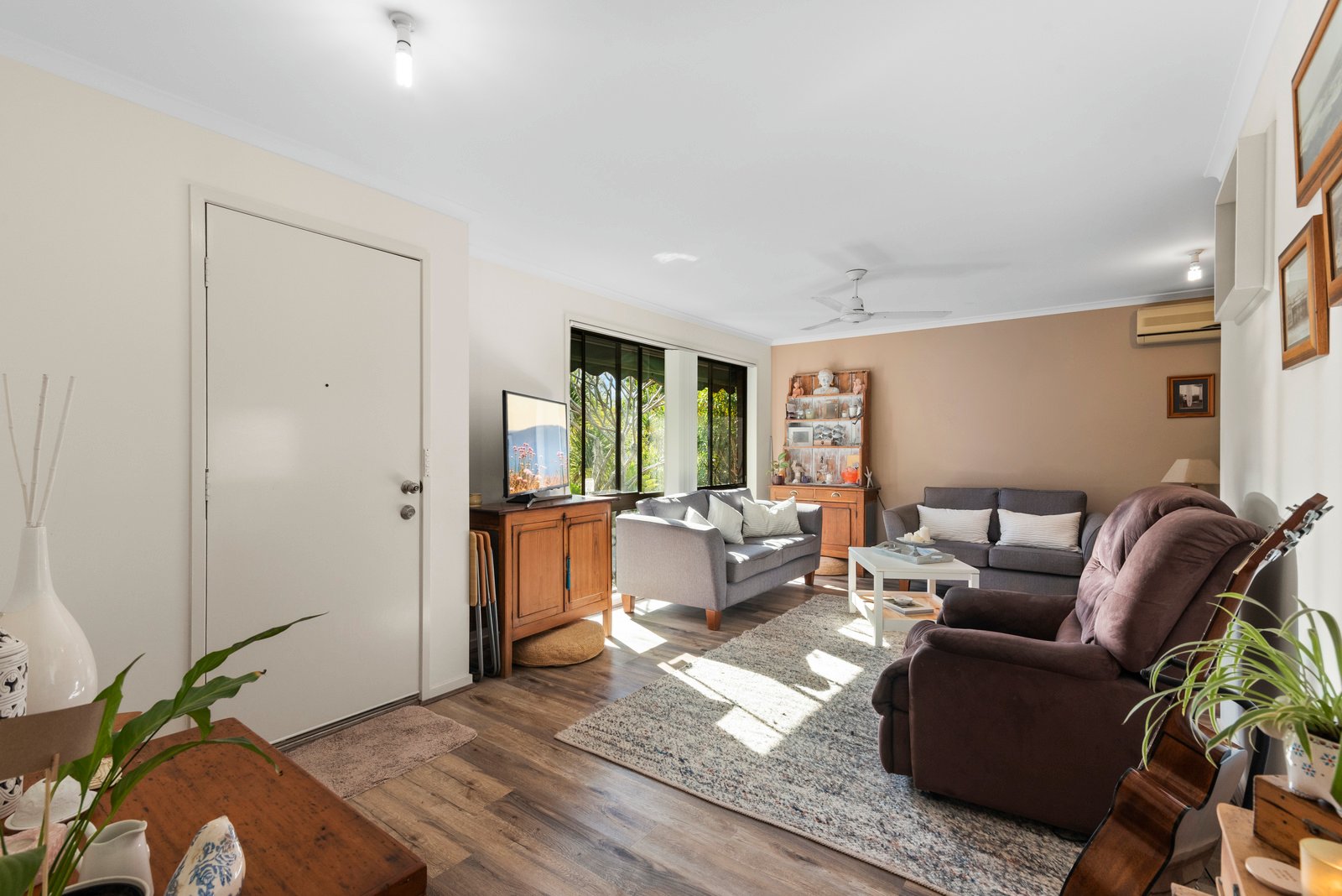 10 Pegasus Court CURRUMBIN WATERS 6