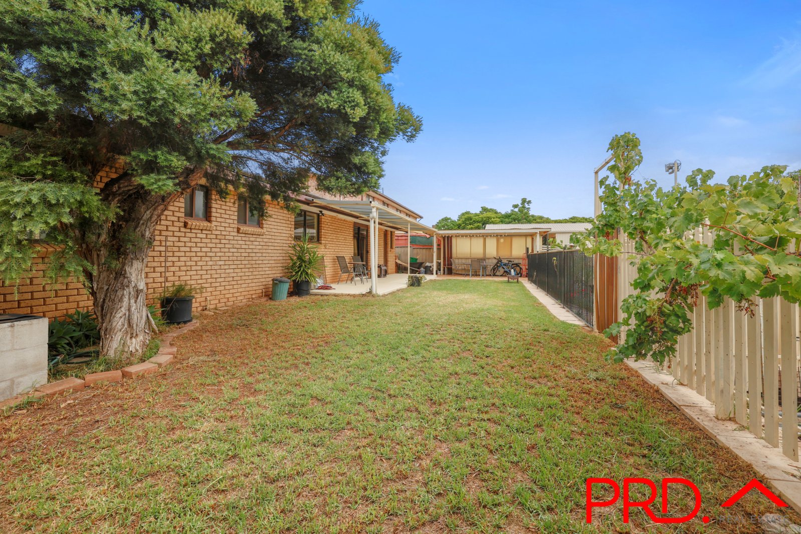 10 Peregrine Avenue TAMWORTH 16