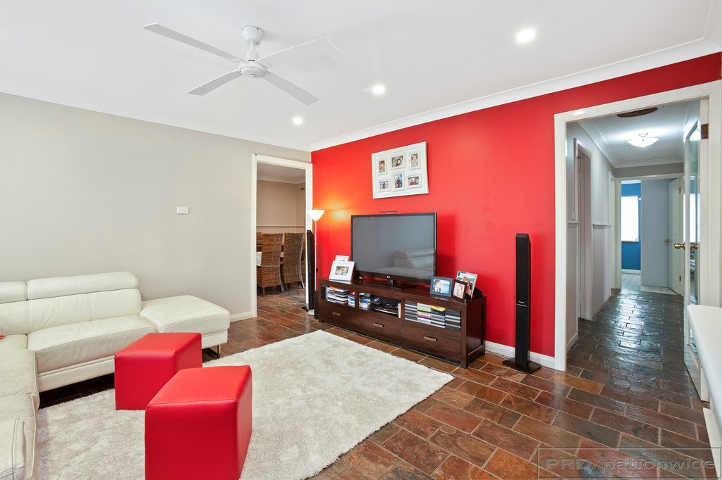 10 Petrie Close THORNTON 8