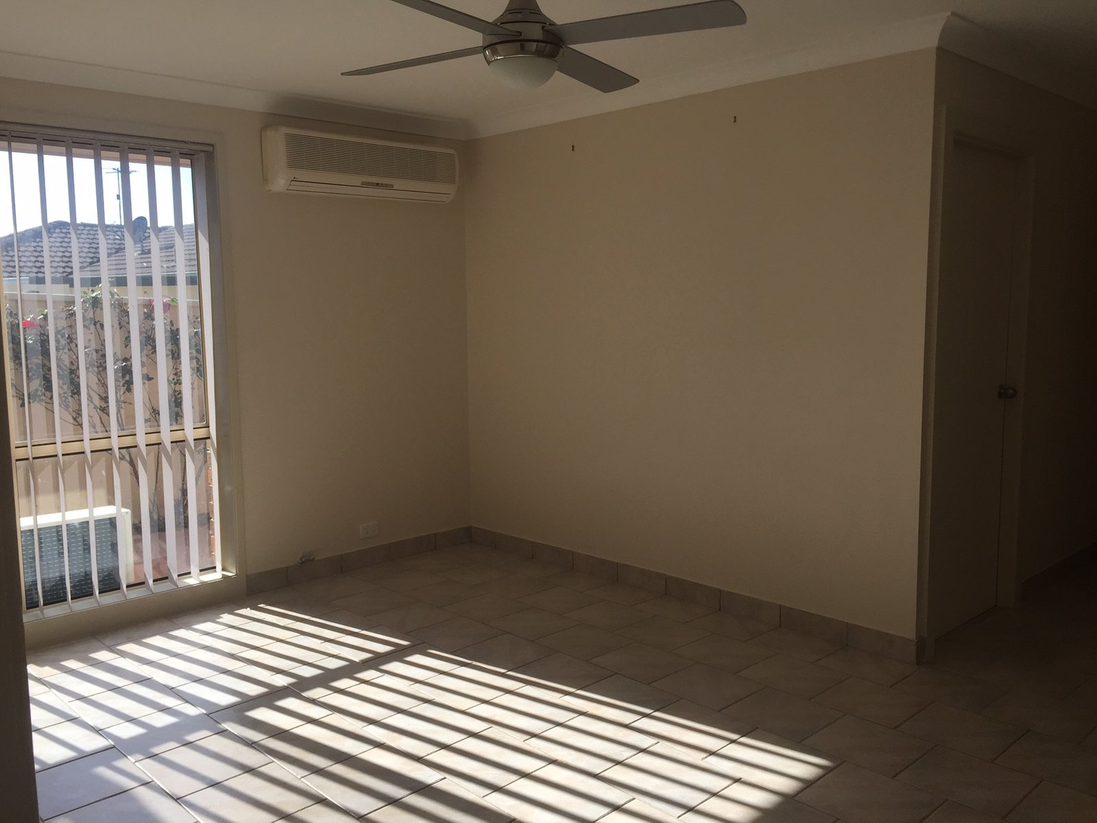 10 Poa Place GLENMORE PARK 4