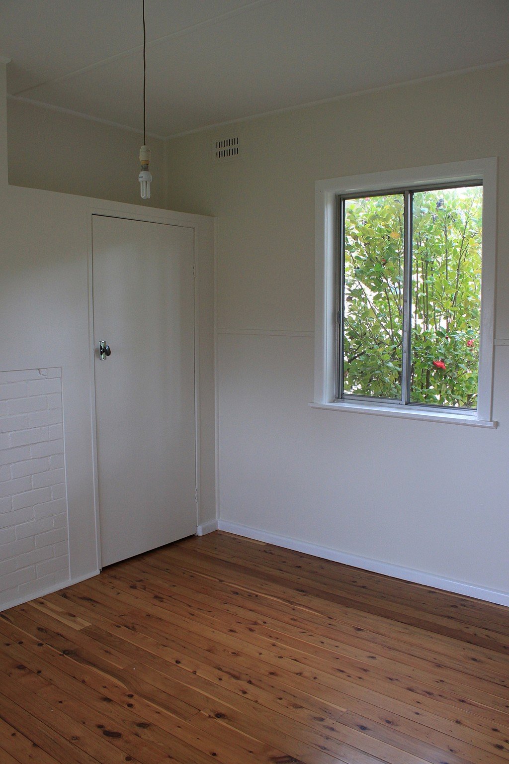 10 Power Street TUMBARUMBA 8