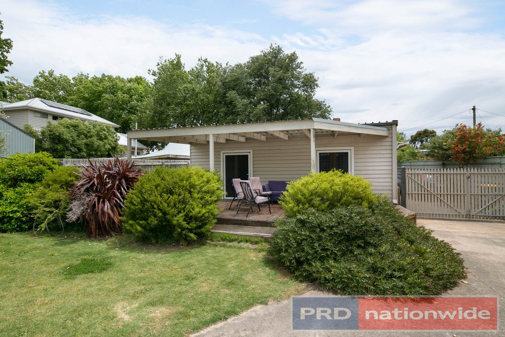 10 Princes Street North BALLARAT EAST 11