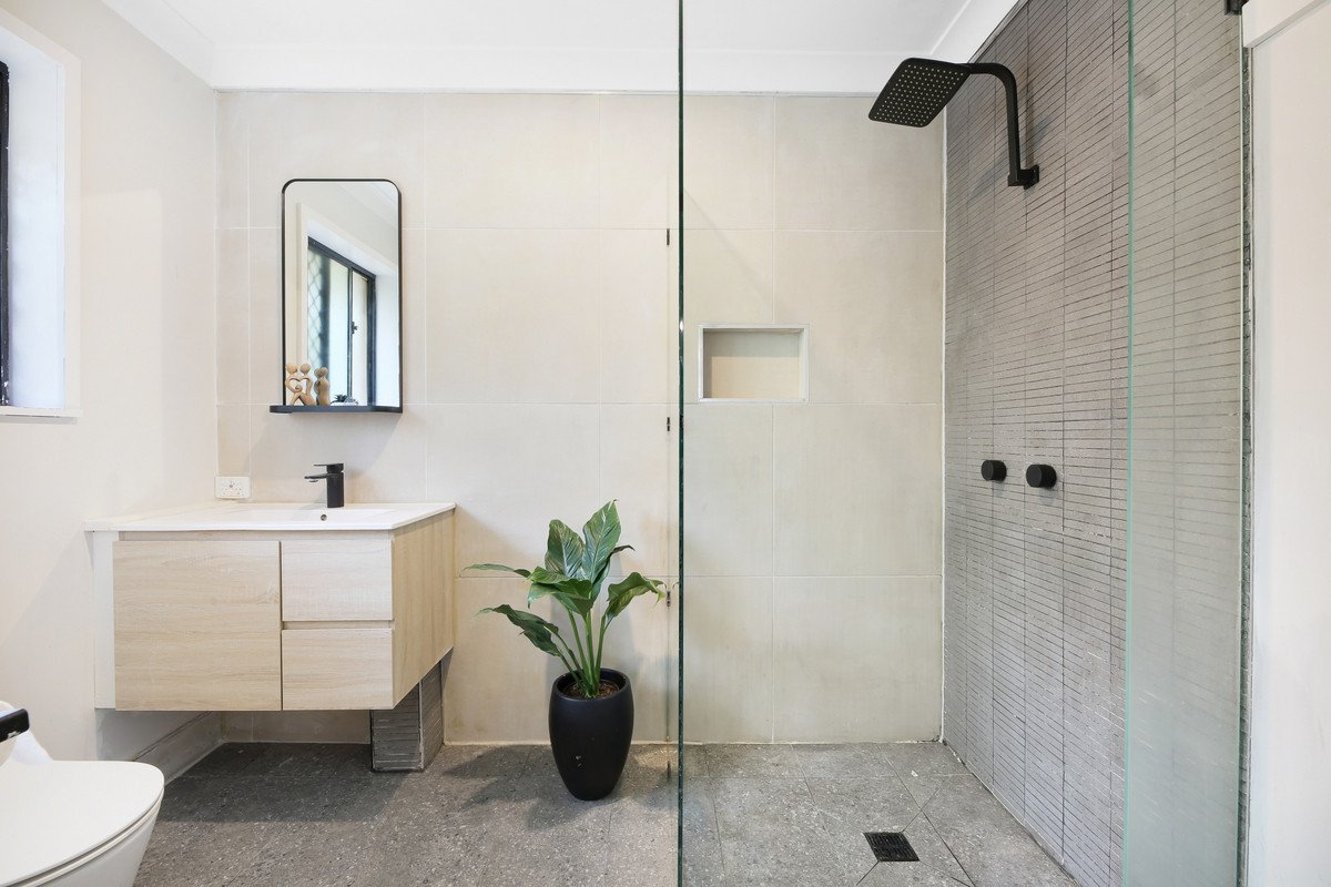 10 Quoll Close Burleigh Heads 12