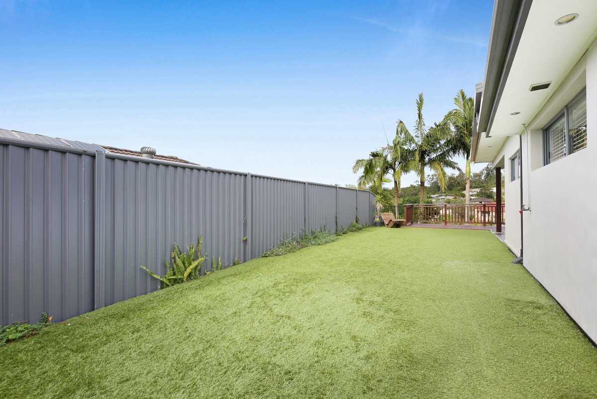 10 Quoll Close Burleigh Heads 25
