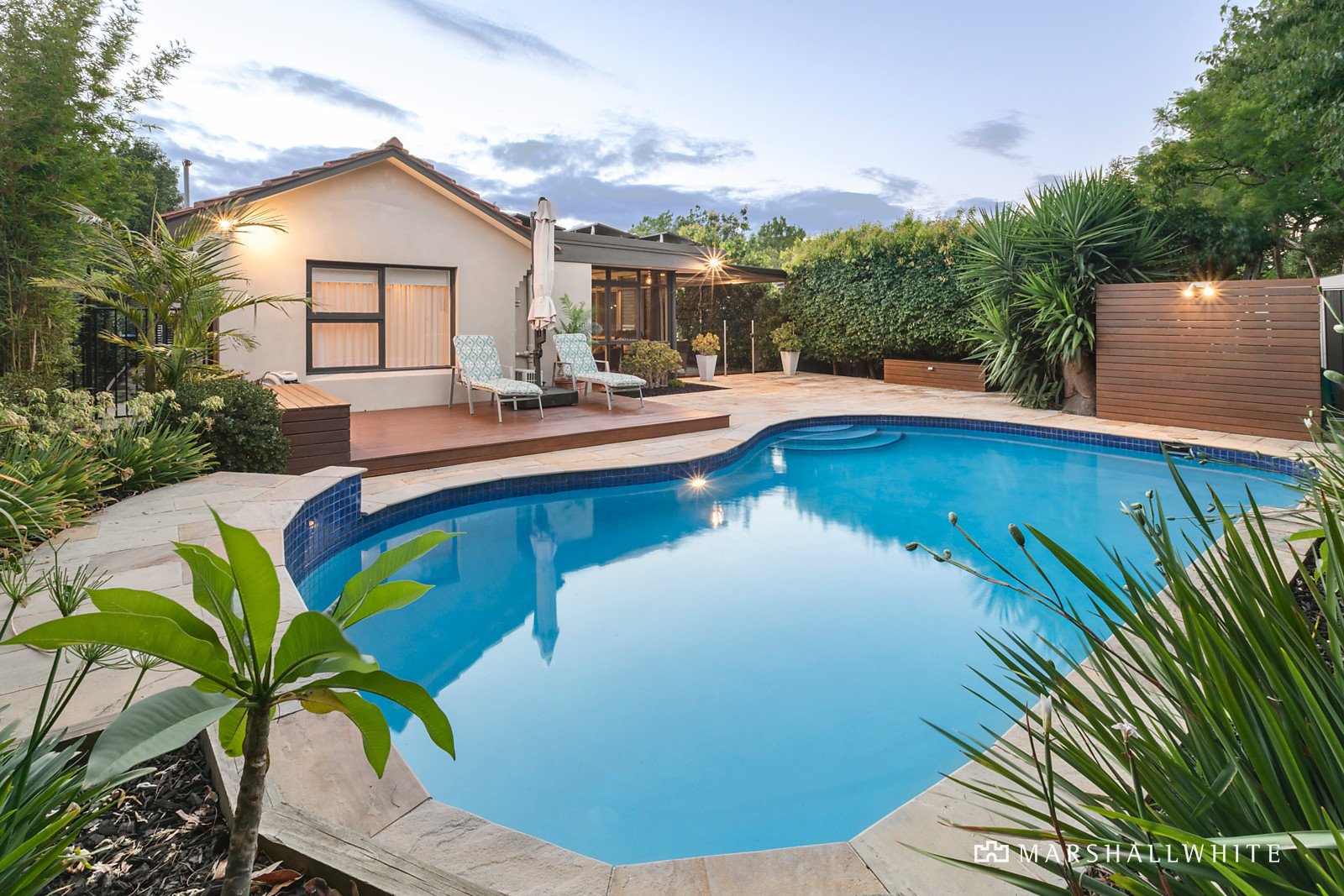 10 Ramona Avenue, Malvern East, VIC