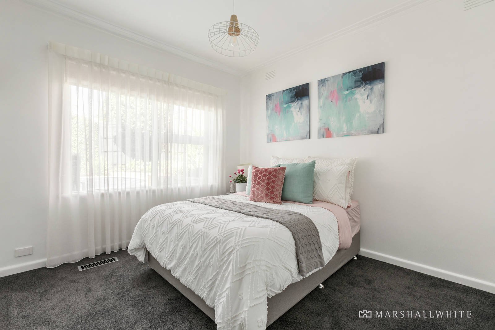 10 Ramona Avenue, Malvern East, VIC