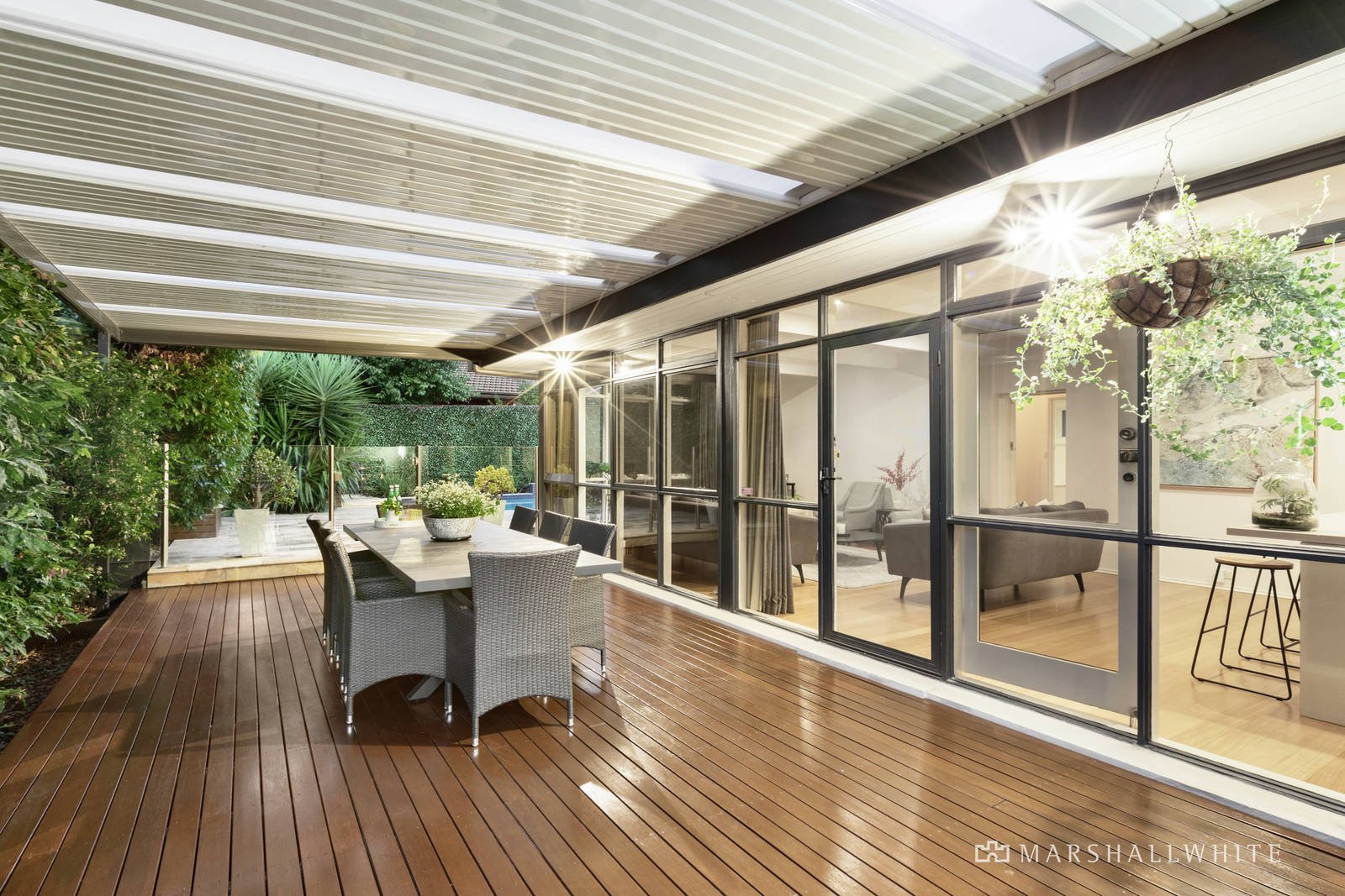 10 Ramona Avenue, Malvern East, VIC