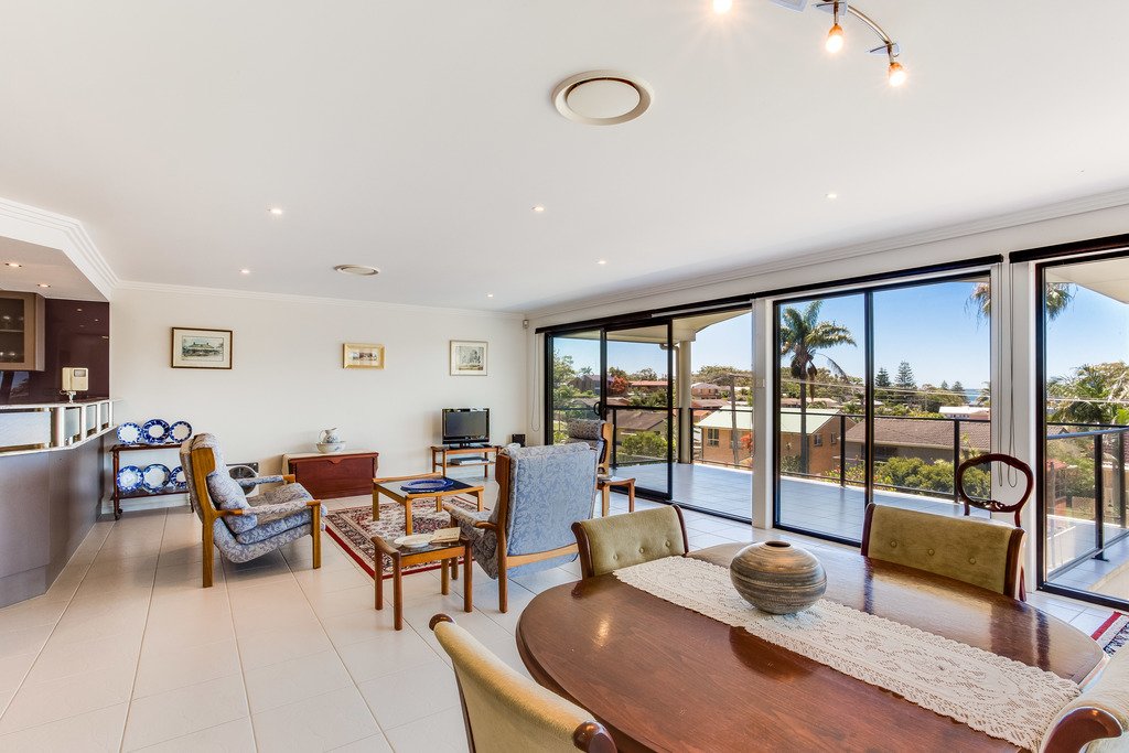 10 Raymond Avenue SALAMANDER BAY 11