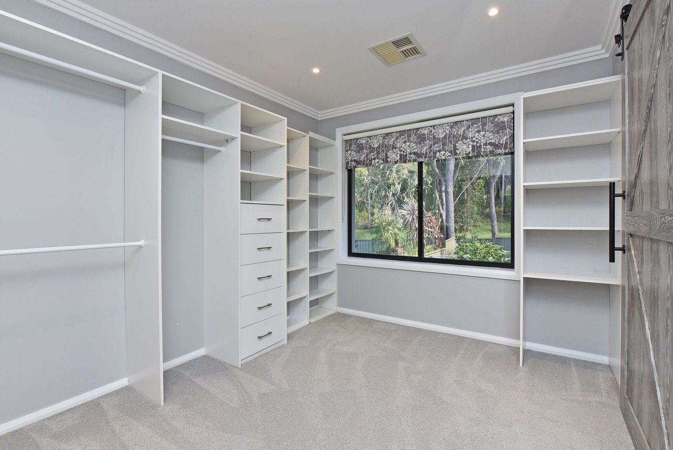 10 Raymond Avenue SALAMANDER BAY 11