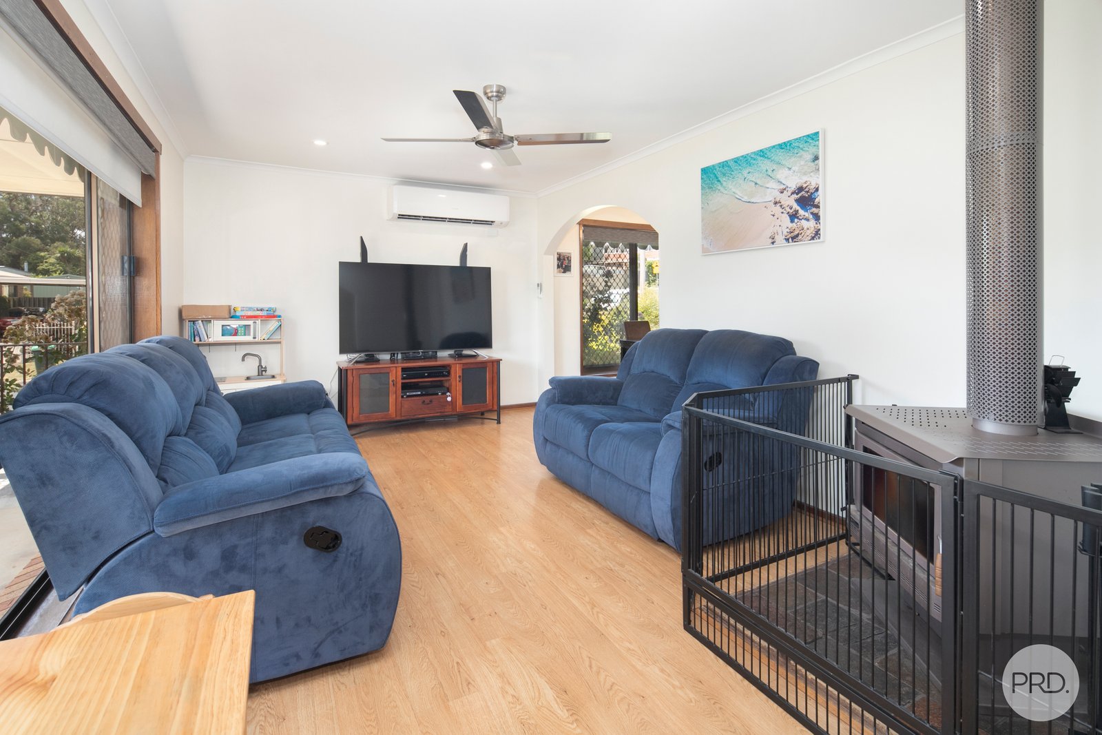 10 Raymond Cresent  BROWN HILL 4