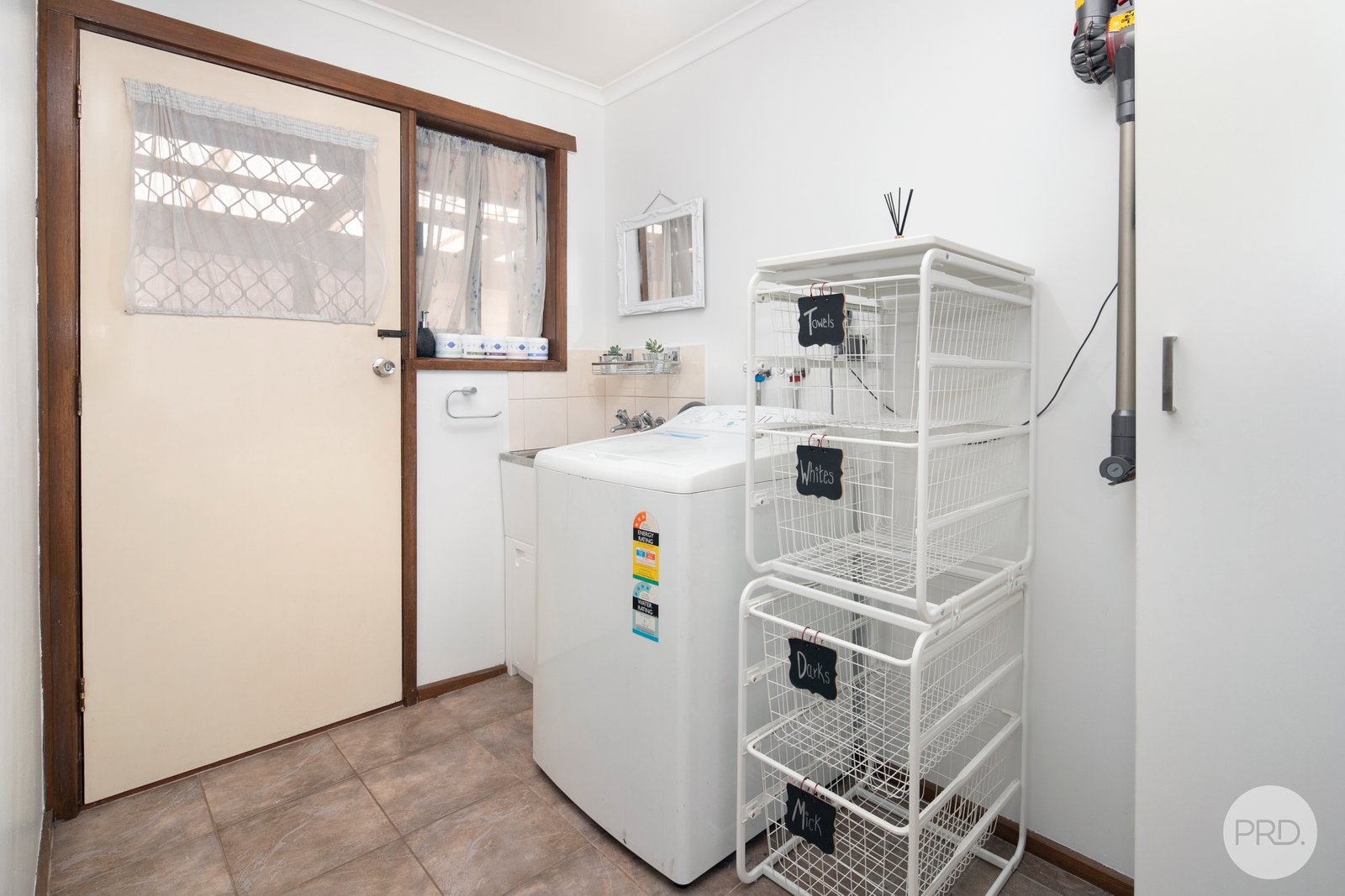 10 Raymond Cresent  BROWN HILL 13